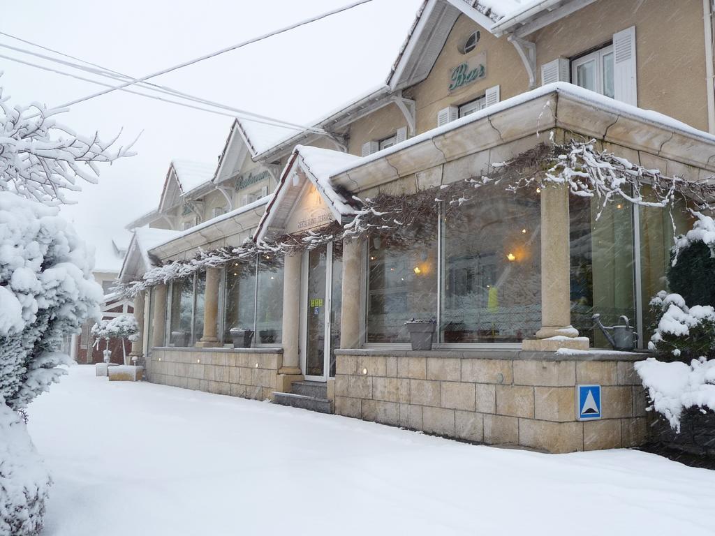Logis Hotel L'Ayguelade Bielle Экстерьер фото