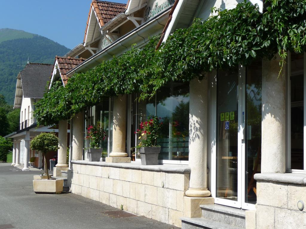 Logis Hotel L'Ayguelade Bielle Экстерьер фото